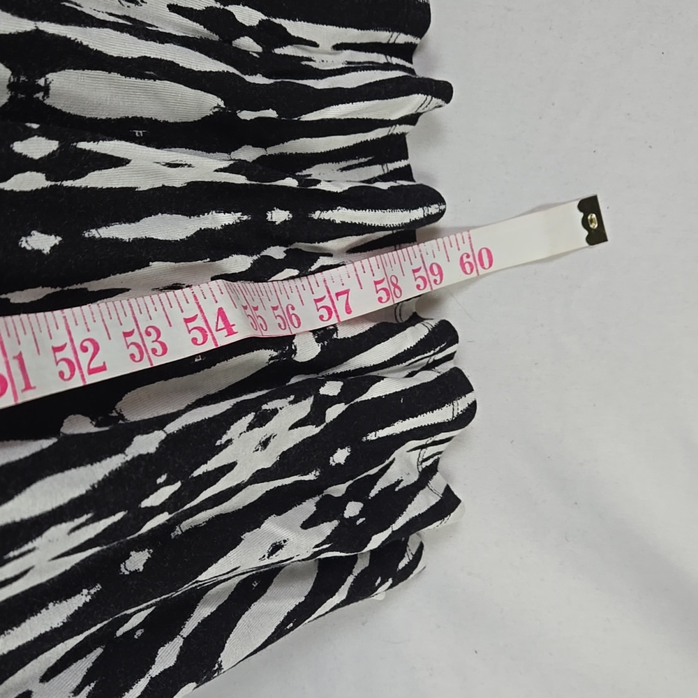 VENUS Black and White Tie-Dye Maxi Dress - Picture 9 of 9
